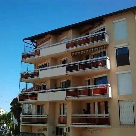 Apartament Voltaire : Avec Terrasse Proche Plages