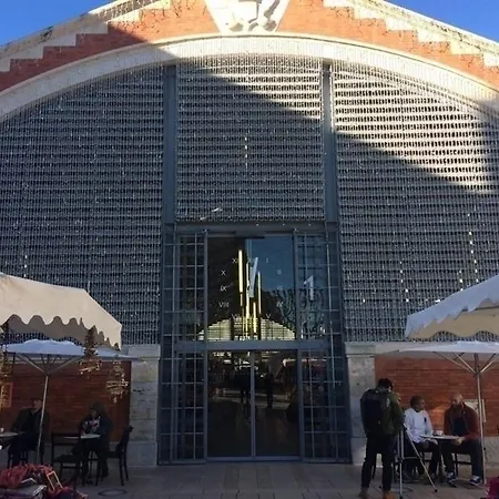 Voltaire : Avec Terrasse Proche Plages * Biarritz